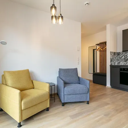 7 Apartment *